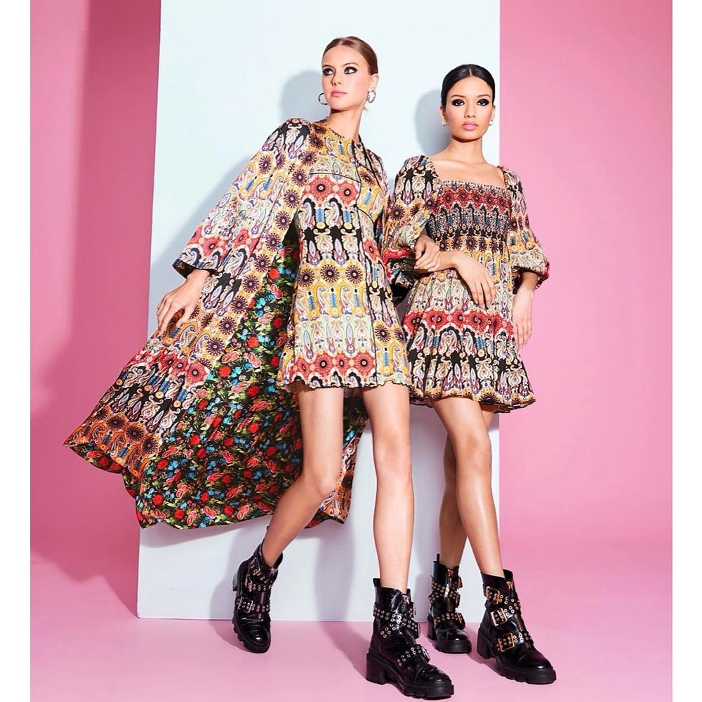 Alice + Olivia Delora Boho Print Floral Paisley Mini Dress - Picture 4 of 16